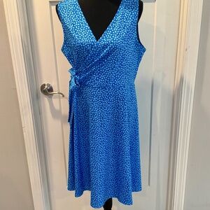 Women's wrap sleeveless dress, L, NWOT, Blue, Full skirt